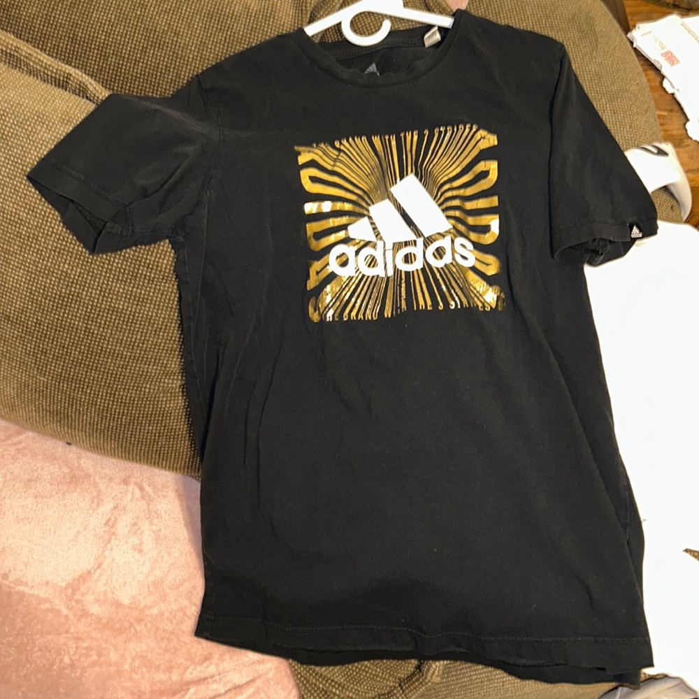 Adidas t shirt